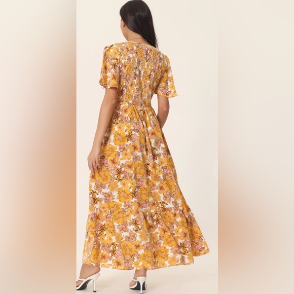 Women's Floral Short Flutter Sleeve Smocked Flowy Maxi Dress with Pockets - Picture 4 of 4